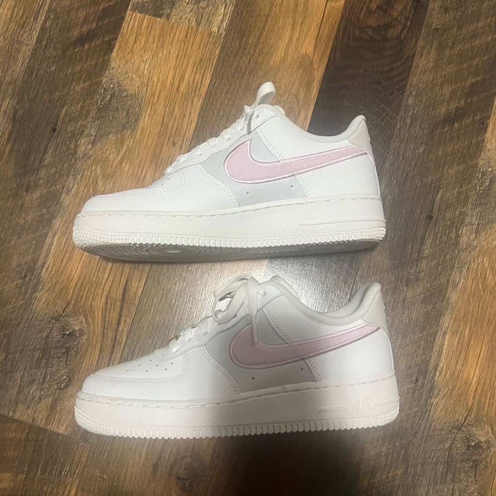 AIR FORCE 1 07 WMNS “Regal Pink” in Box - Picture 12 of 16